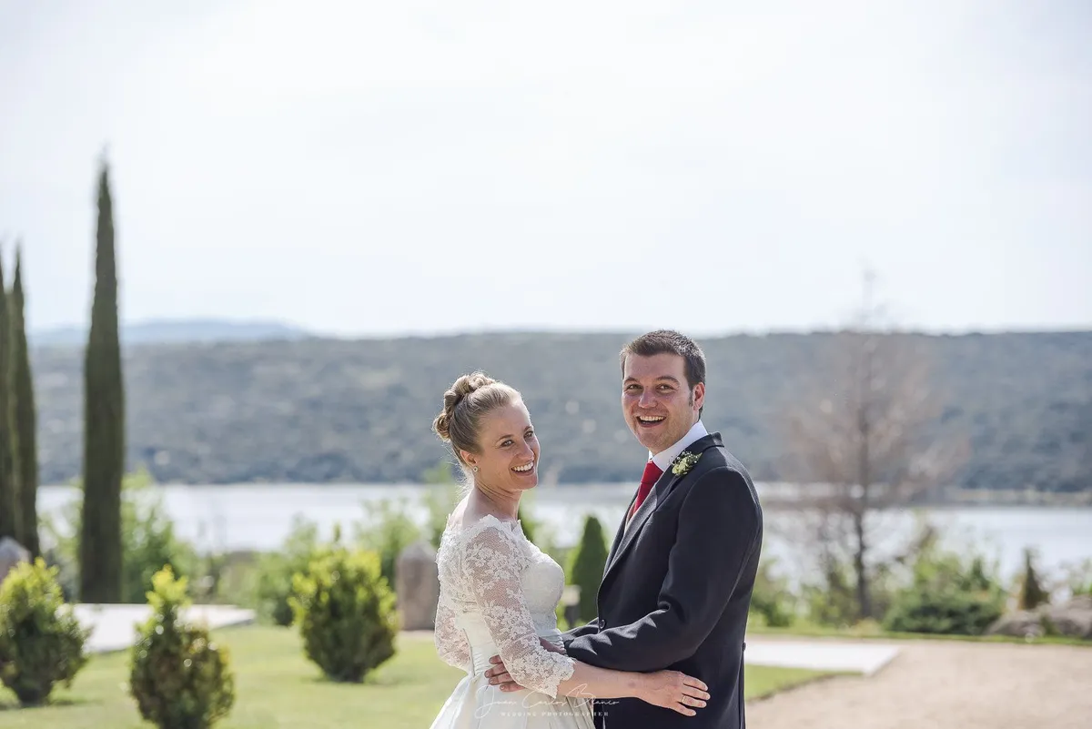 Boda de Belén y Fernando, reportaje documental de Juan Carlos Blanco, fotógrafo de bodas en Ávila (5 de 9)