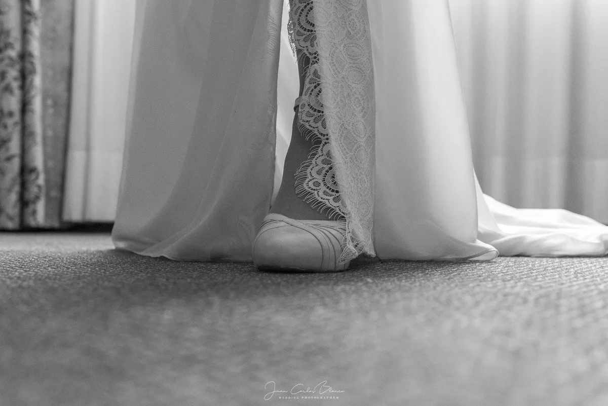 Boda de Vanessa y Sergio, reportaje documental de Juan Carlos Blanco, fotógrafo de bodas en Ávila (2 de 9)