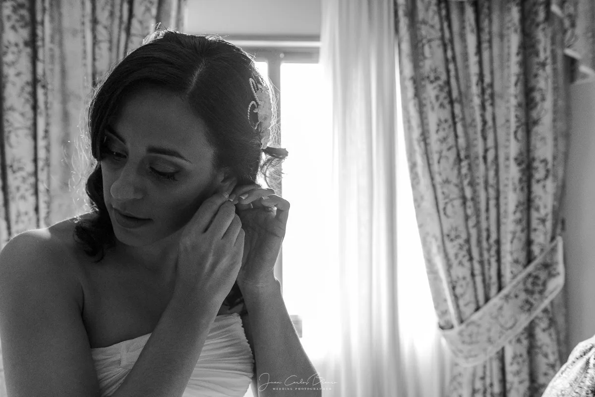Boda de Vanessa y Sergio, reportaje documental de Juan Carlos Blanco, fotógrafo de bodas en Ávila (6 de 9)
