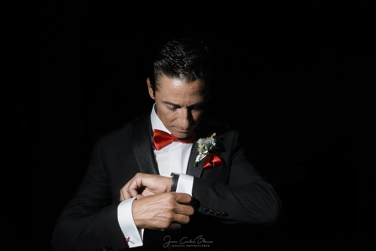 Fotógrafo de bodas Arenas de San Pedro Marga y Abraham, reportaje documental de Juan Carlos Blanco, fotógrafo de bodas en Ávila (2 de 9)