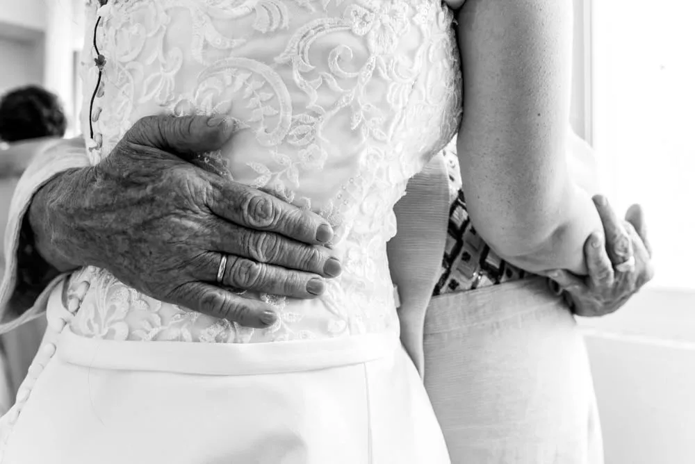 Boda de Virginia y Borja, reportaje documental de Juan Carlos Blanco, fotógrafo de bodas en Ávila (8 de 9)