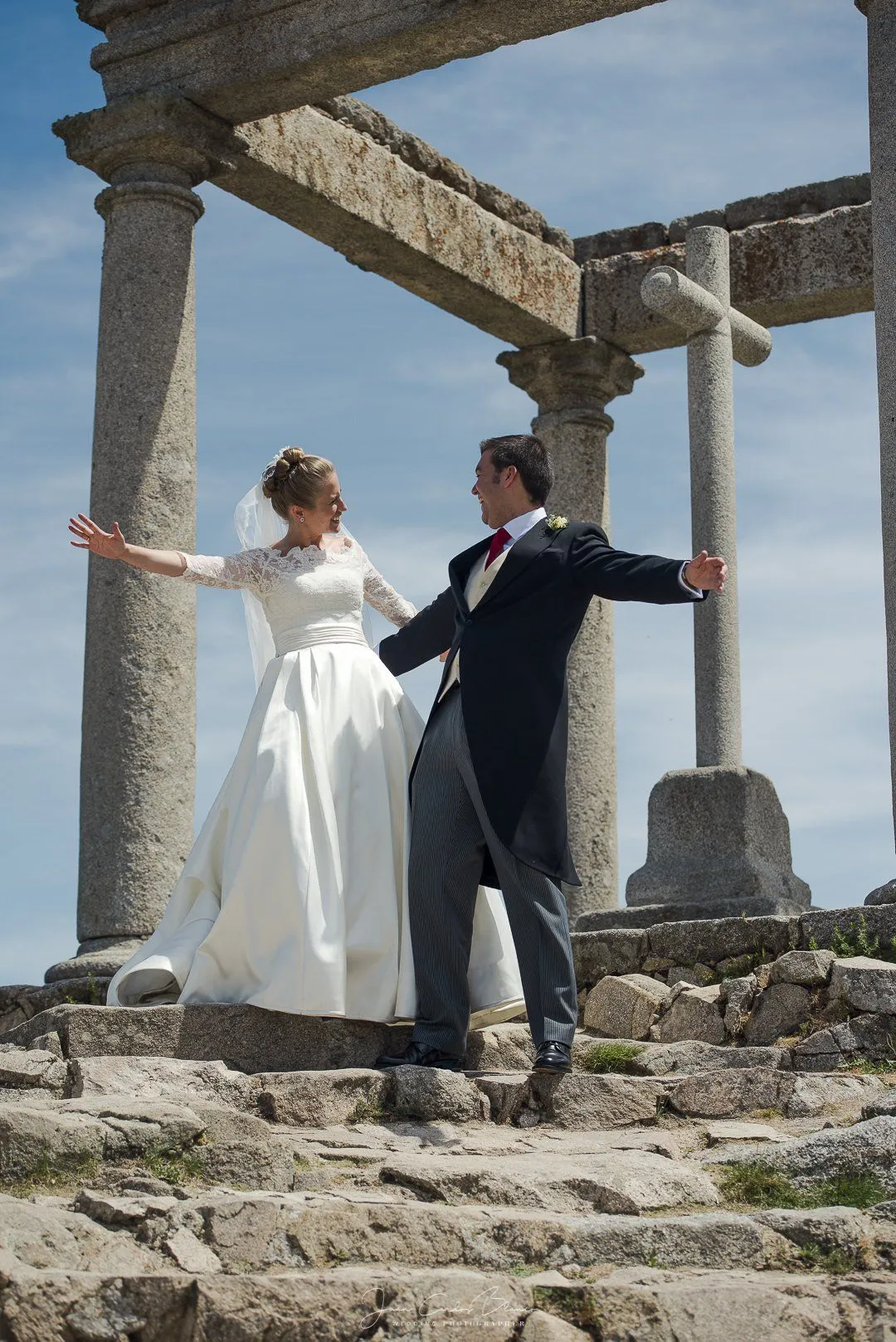 Boda de Belén y Fernando, reportaje documental de Juan Carlos Blanco, fotógrafo de bodas en Ávila (9 de 9)