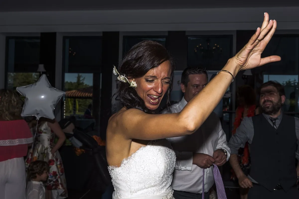 Boda en León: Rebeca y Jesús, reportaje documental de Juan Carlos Blanco, fotógrafo de bodas en Ávila (8 de 9)