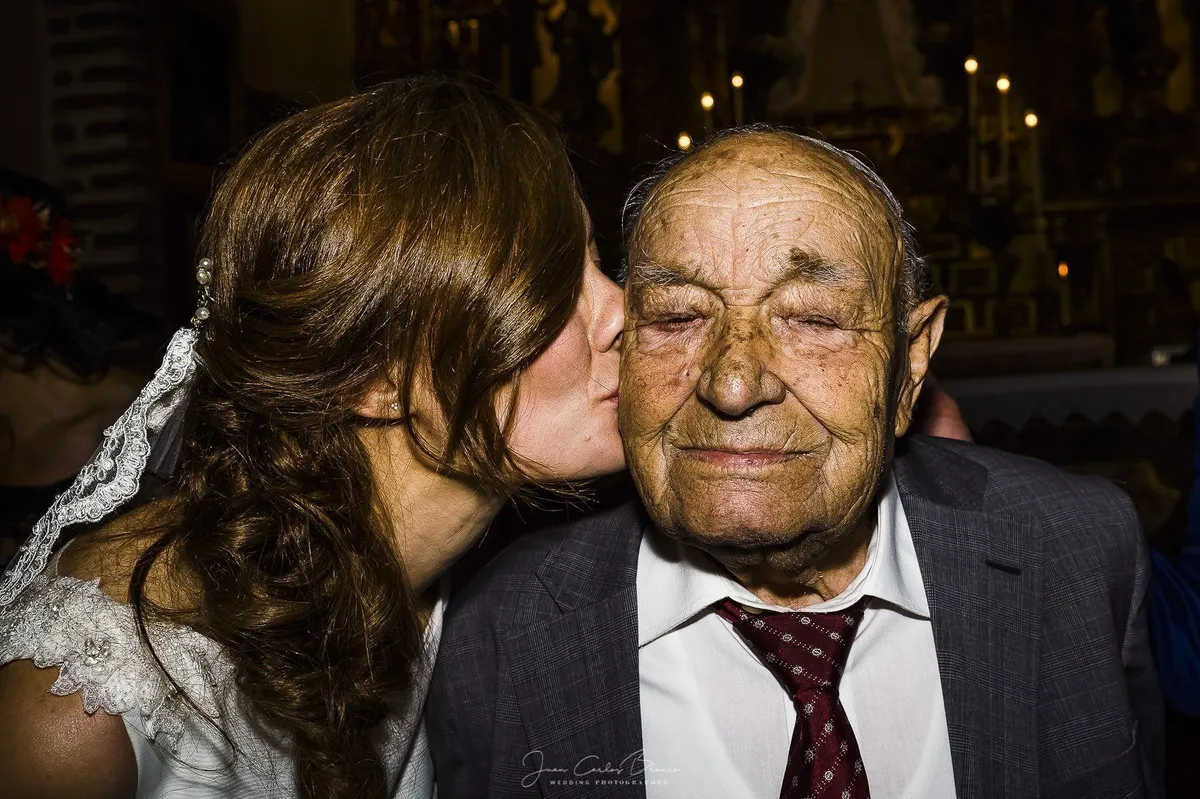 Fotografía de boda documental de Juan Carlos Blanco, fotógrafo de bodas en Ávila (32 de 79)